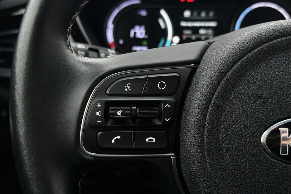 Продам Kia Niro 64 кВт Макс. комплектація 2021 года в Львове