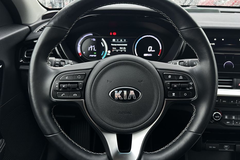 Продам Kia Niro 64 кВт Макс. комплектація 2021 года в Львове