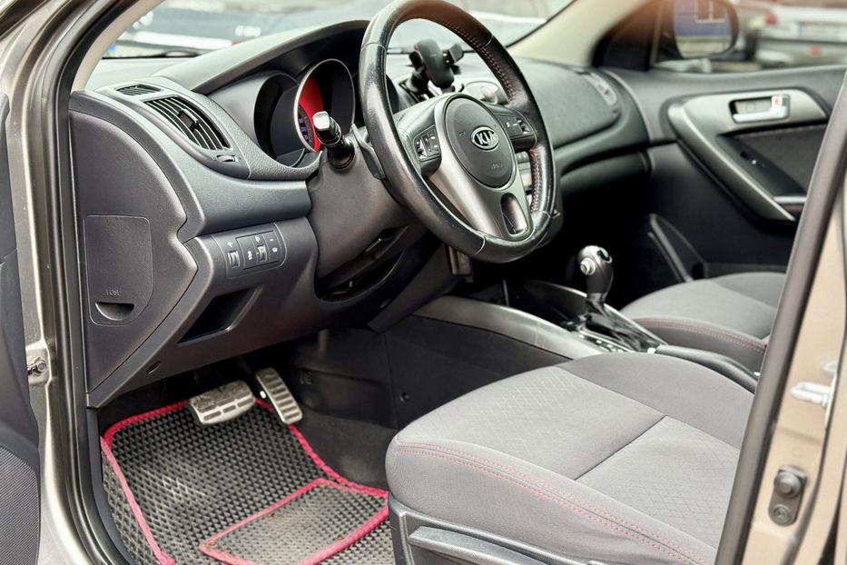 Продам Kia Cerato 2011 года в Киеве