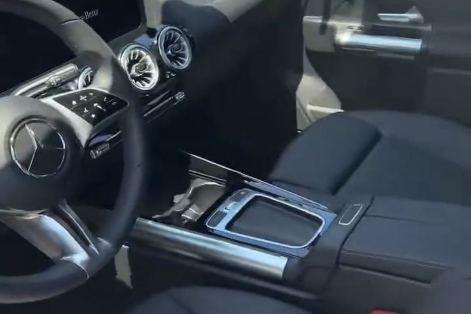 Продам Mercedes-Benz A-Class EQA 260+ 500km RANGE 2024 года в Одессе