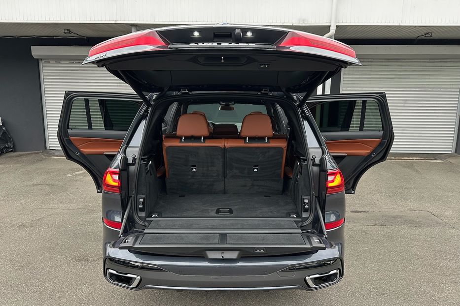 Продам BMW X7 30d M package  2020 года в Киеве