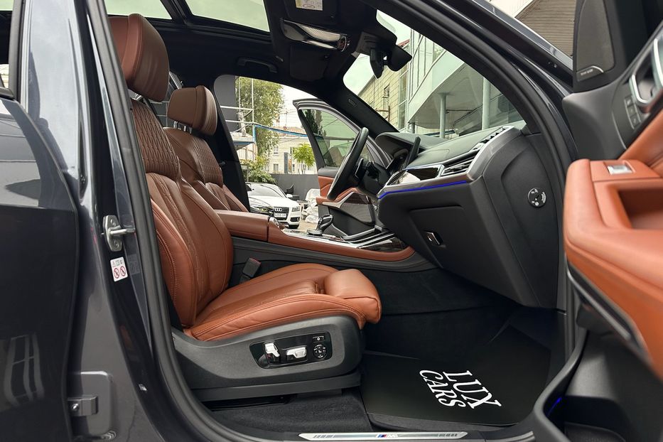 Продам BMW X7 30d M package  2020 года в Киеве