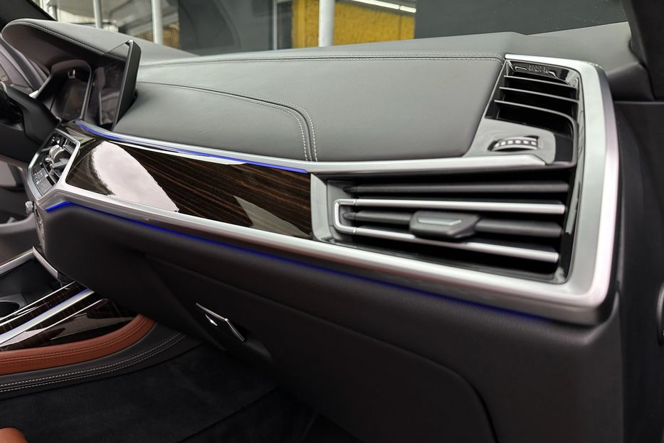 Продам BMW X7 30d M package  2020 года в Киеве