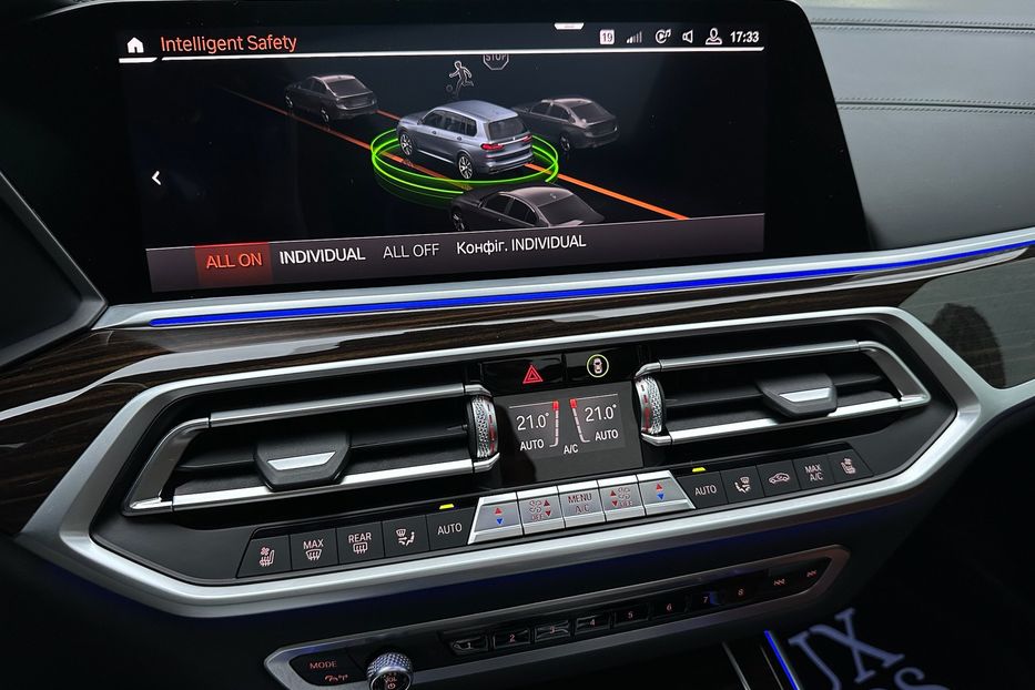 Продам BMW X7 30d M package  2020 года в Киеве