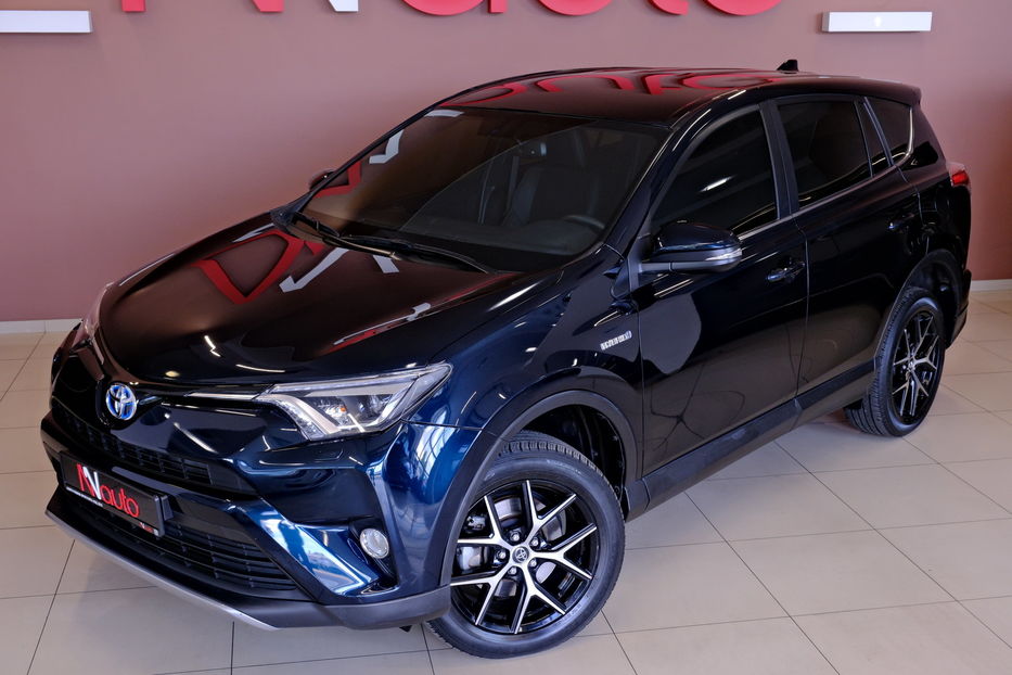 Продам Toyota Rav 4 Hybrid 2017 года в Одессе