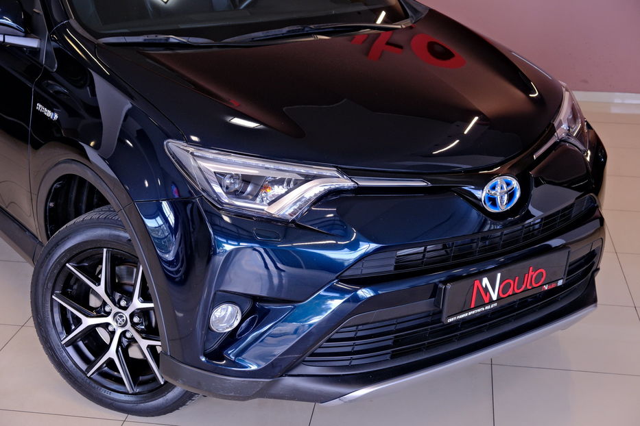 Продам Toyota Rav 4 Hybrid 2017 года в Одессе