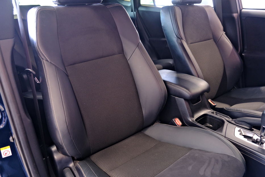 Продам Toyota Rav 4 Hybrid 2017 года в Одессе