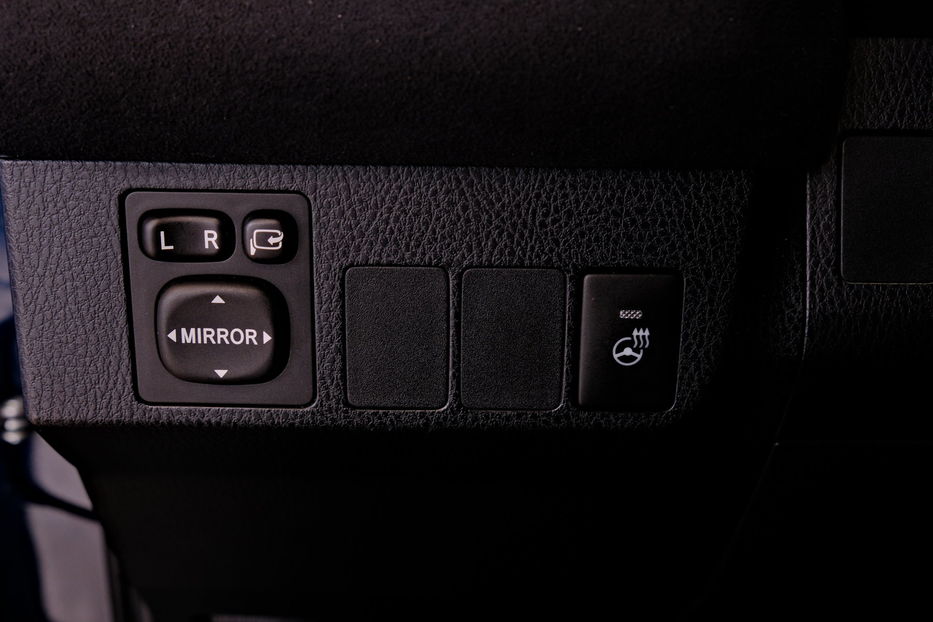 Продам Toyota Rav 4 Hybrid 2017 года в Одессе