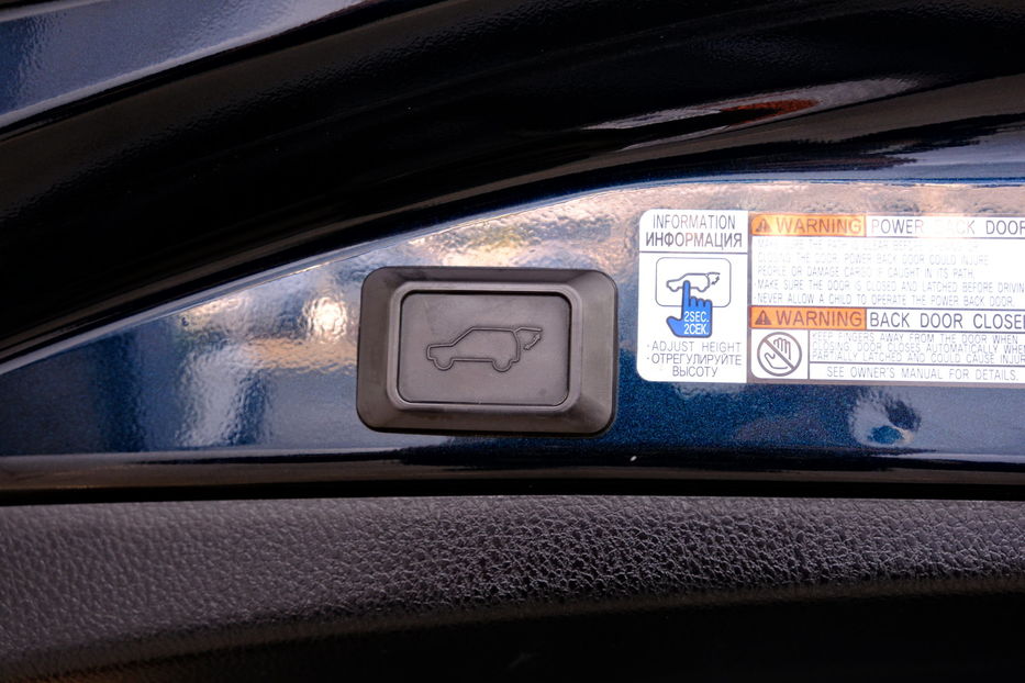 Продам Toyota Rav 4 Hybrid 2017 года в Одессе