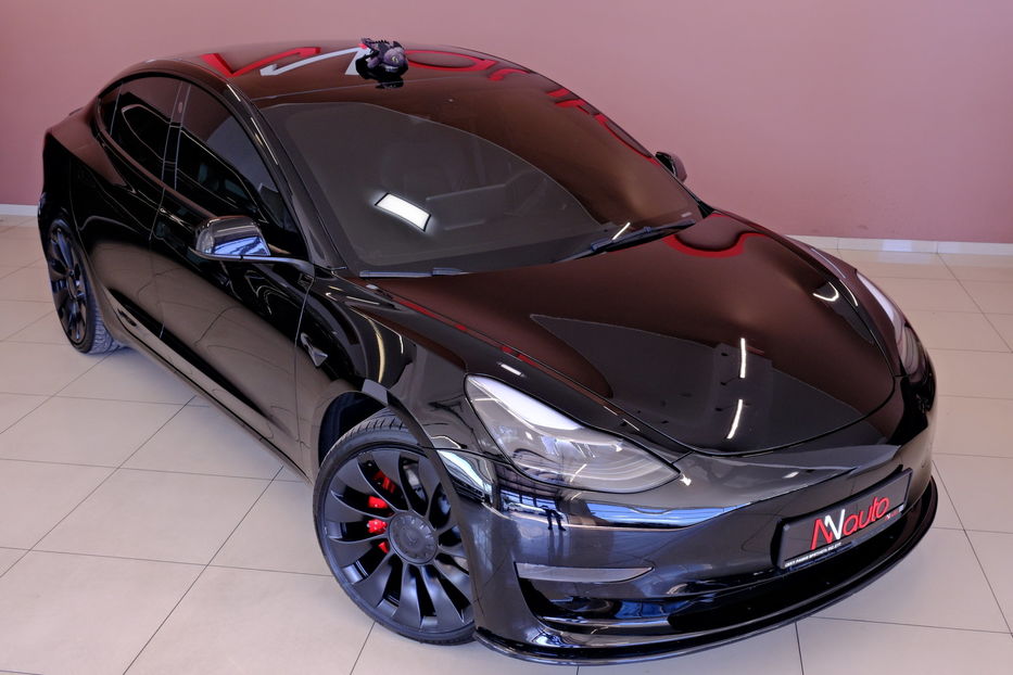 Продам Tesla Model 3 Performance Dual Motor 2023 года в Одессе