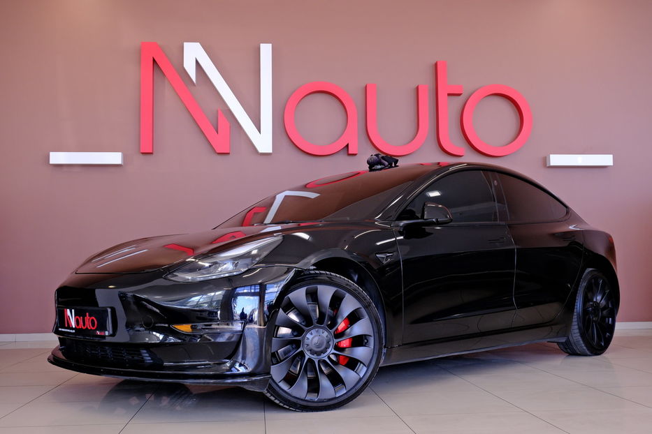 Продам Tesla Model 3 Performance Dual Motor 2023 года в Одессе