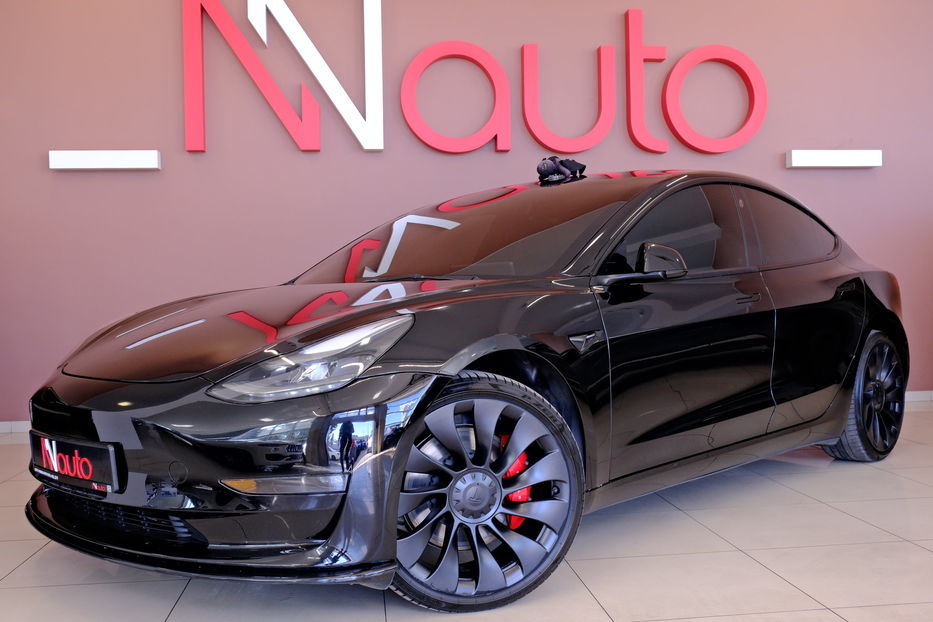Продам Tesla Model 3 Performance Dual Motor 2023 года в Одессе