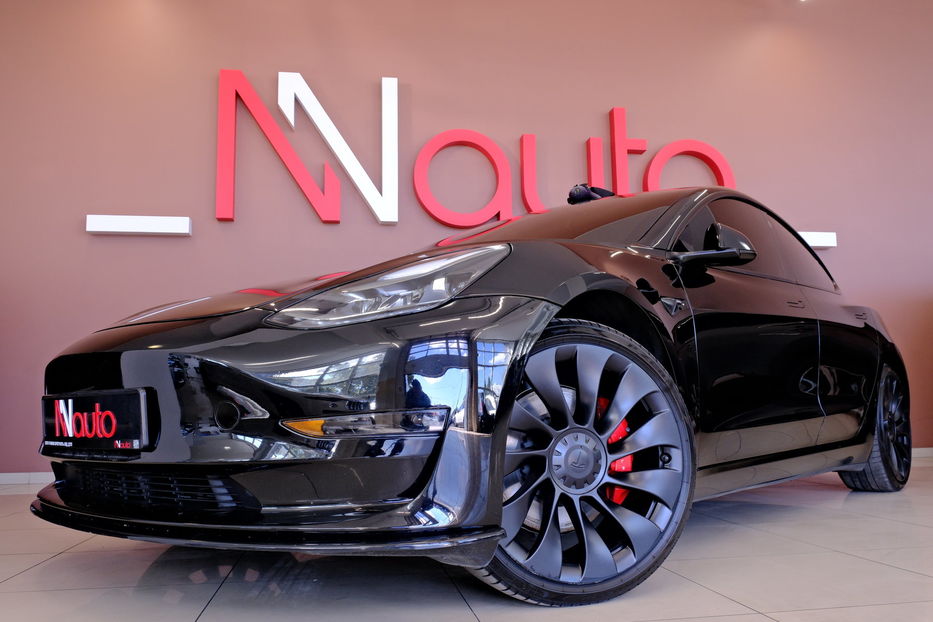 Продам Tesla Model 3 Performance Dual Motor 2023 года в Одессе