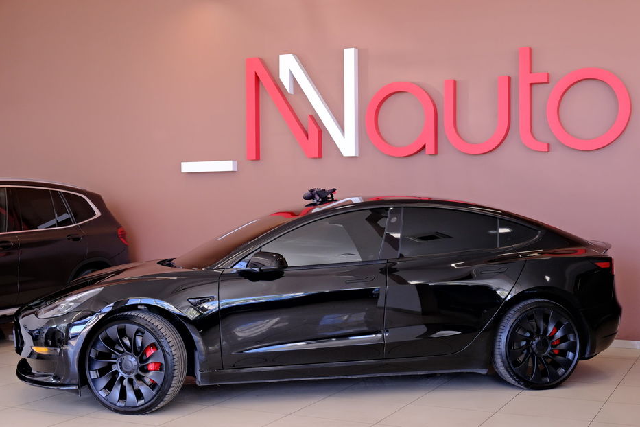 Продам Tesla Model 3 Performance Dual Motor 2023 года в Одессе