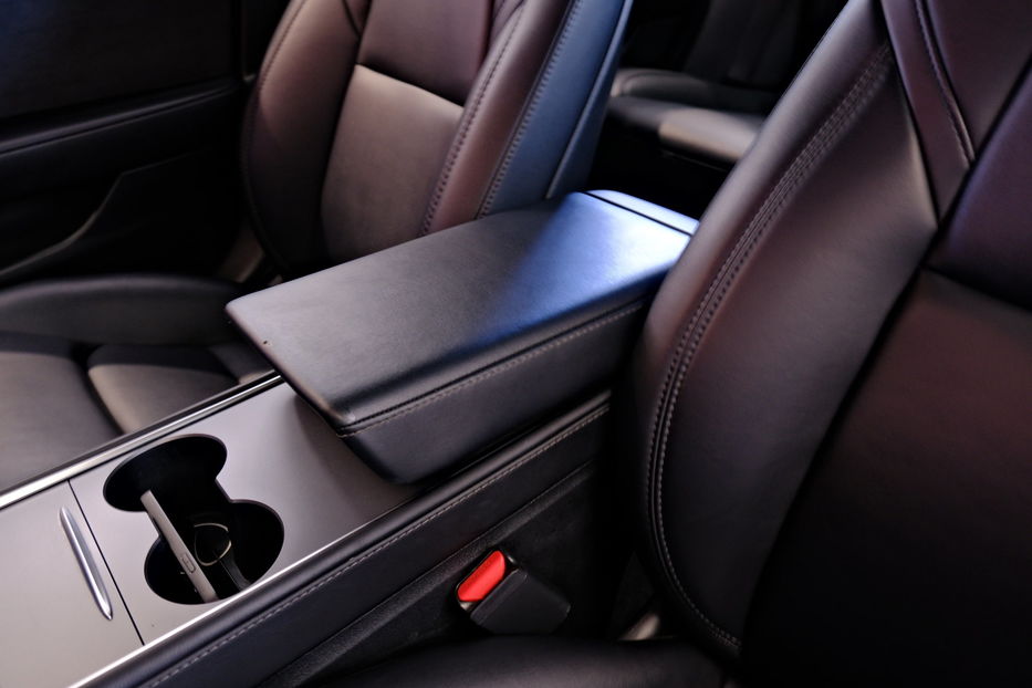 Продам Tesla Model 3 Performance Dual Motor 2023 года в Одессе