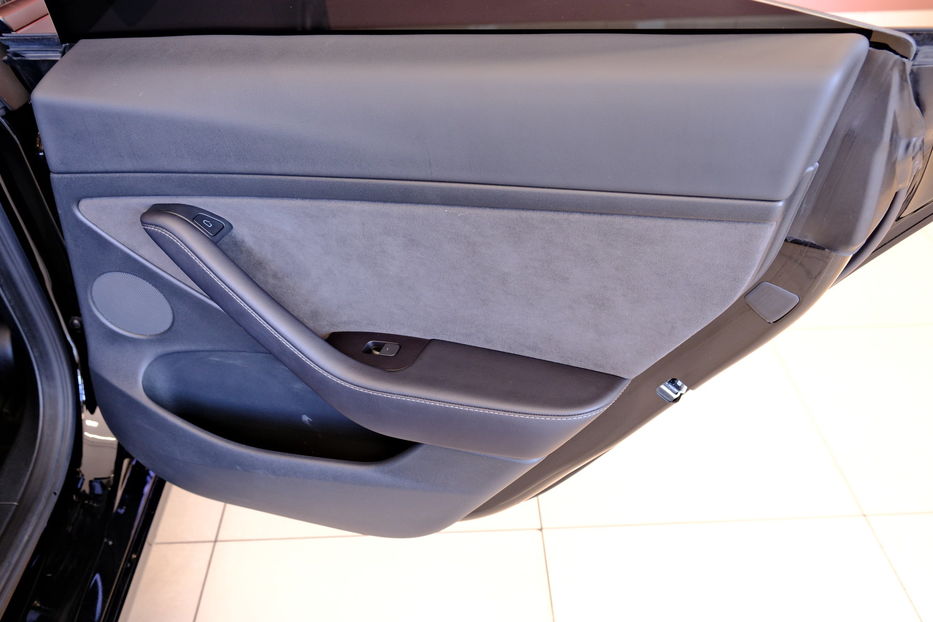 Продам Tesla Model 3 Performance Dual Motor 2023 года в Одессе