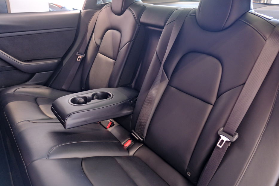 Продам Tesla Model 3 Performance Dual Motor 2023 года в Одессе