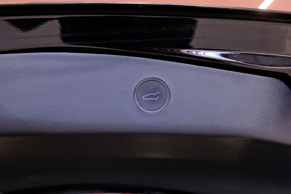 Продам Tesla Model 3 Performance Dual Motor 2023 года в Одессе