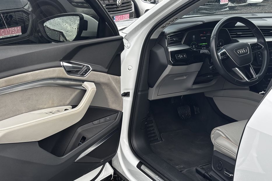 Продам Audi E-Tron 2021 года в Львове