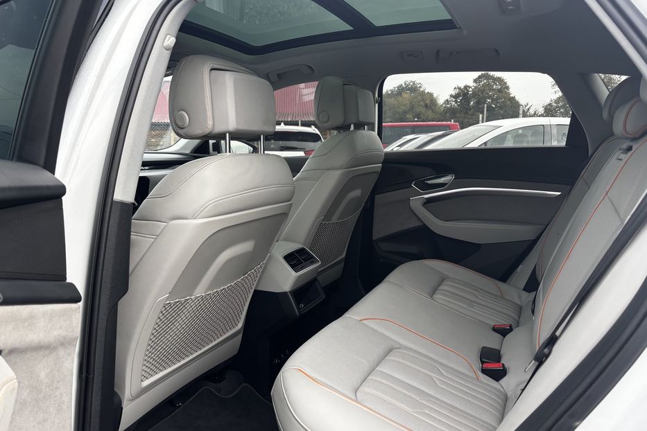 Продам Audi E-Tron 2021 года в Львове