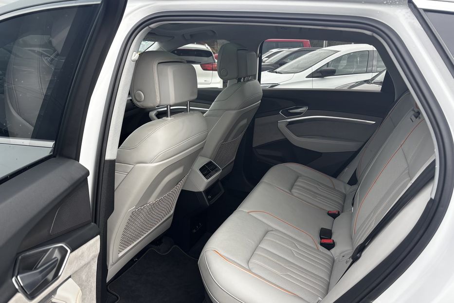 Продам Audi E-Tron 2021 года в Львове