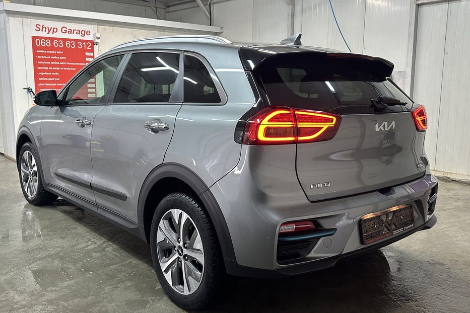 Продам Kia Niro Kia Niro 64 кВт Макс. комплект 2022 года в Львове