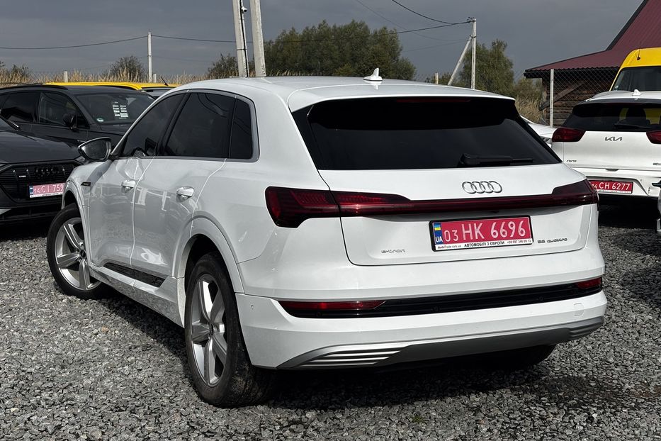 Продам Audi E-Tron 2021 года в Львове