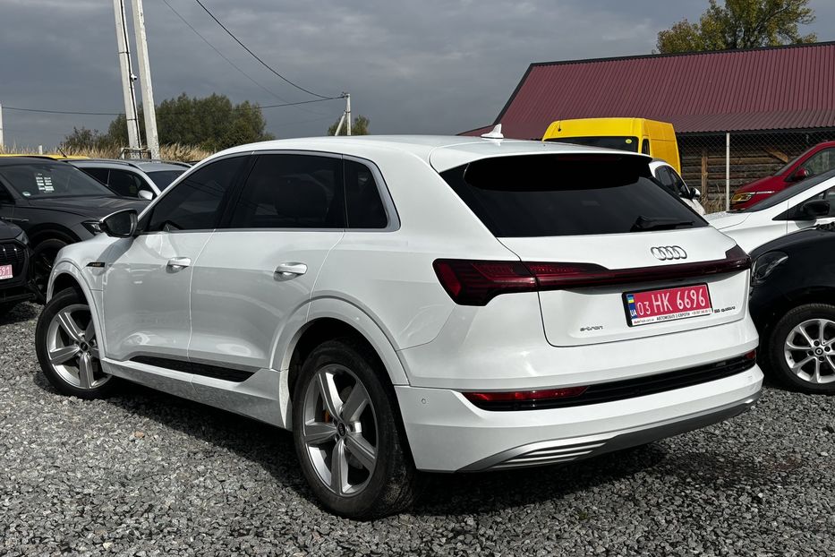 Продам Audi E-Tron 2021 года в Львове