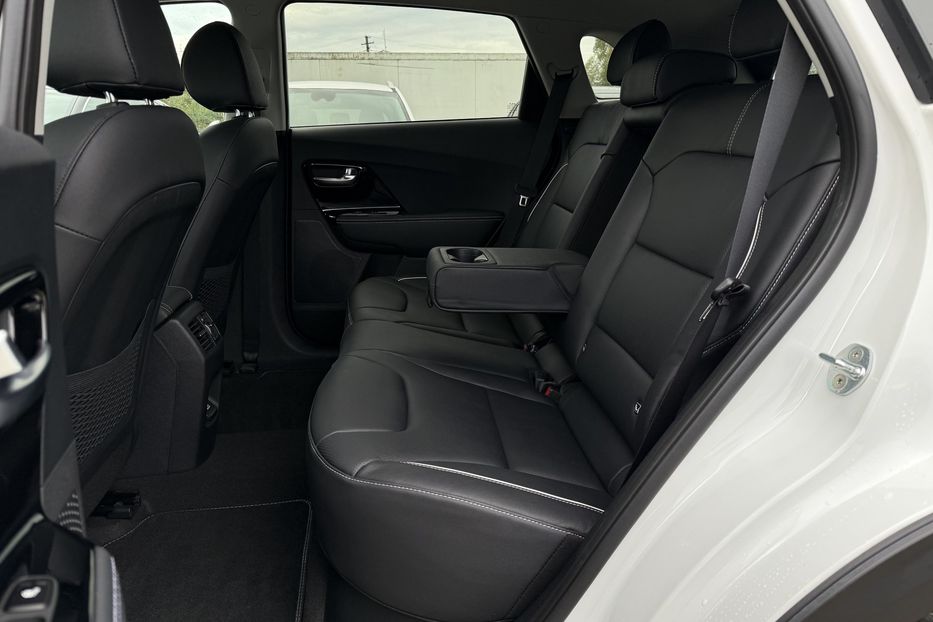 Продам Kia Niro 64 кВт. Макс. комплектація 2021 года в Львове