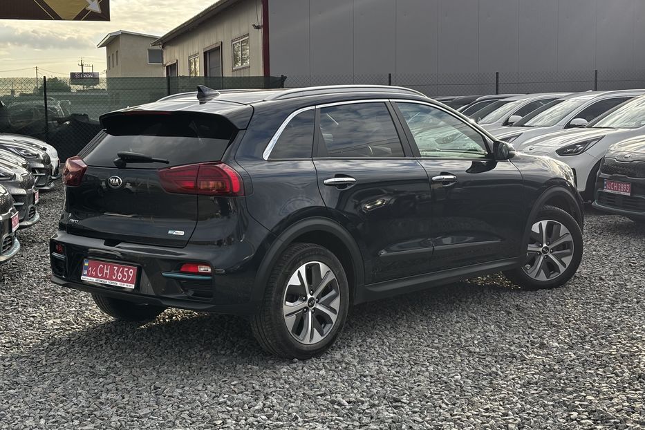 Продам Kia Niro 64 кВт авто у Львові 2021 года в Львове