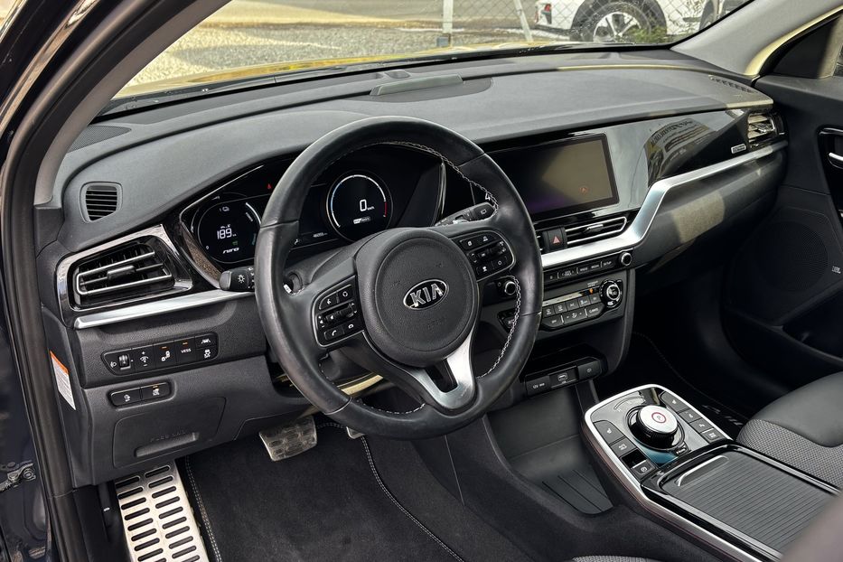 Продам Kia Niro 64 кВт авто у Львові 2021 года в Львове