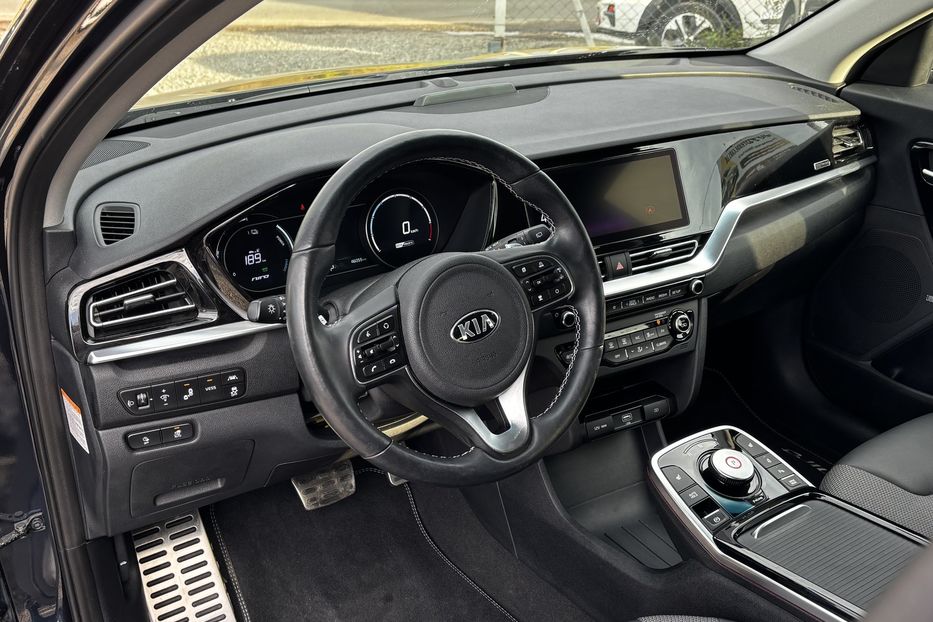 Продам Kia Niro 64 кВт авто у Львові 2021 года в Львове