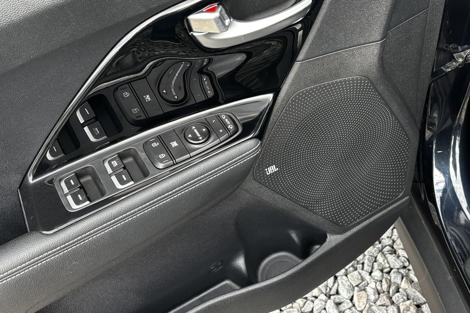 Продам Kia Niro 64 кВт авто у Львові 2021 года в Львове