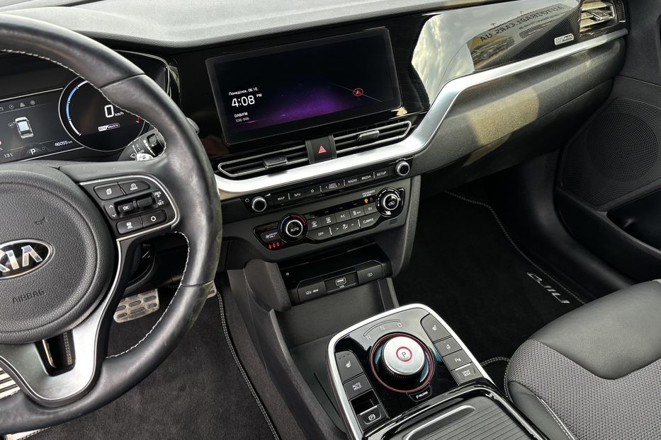 Продам Kia Niro 64 кВт авто у Львові 2021 года в Львове