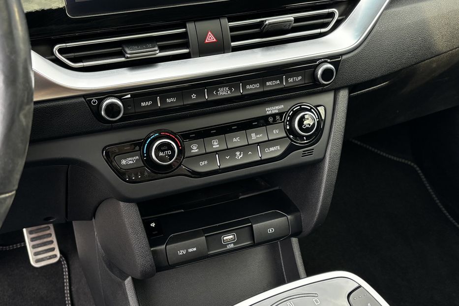 Продам Kia Niro 64 кВт авто у Львові 2021 года в Львове