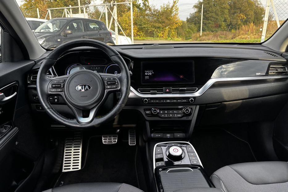 Продам Kia Niro 64 кВт авто у Львові 2021 года в Львове