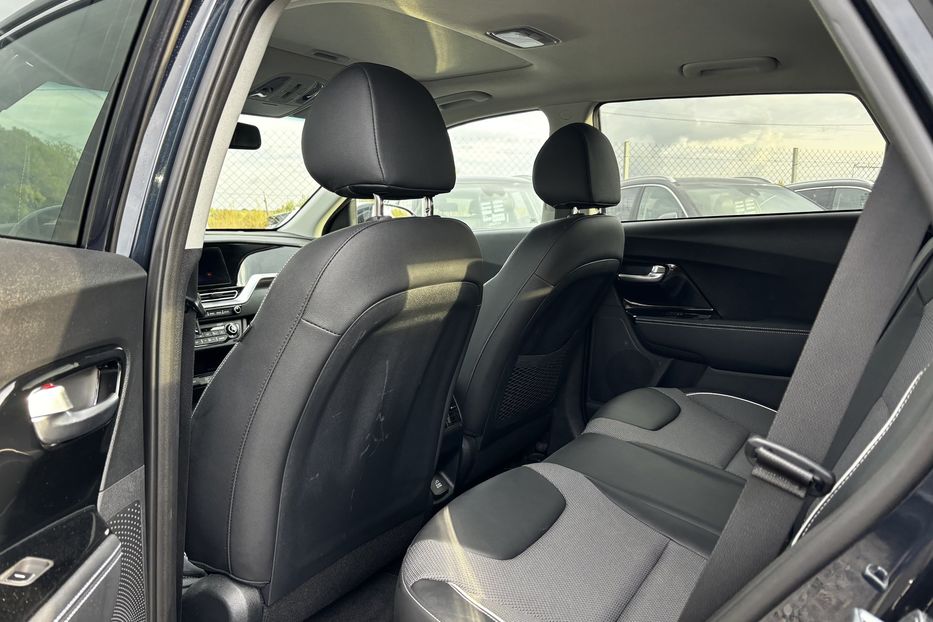 Продам Kia Niro 64 кВт авто у Львові 2021 года в Львове