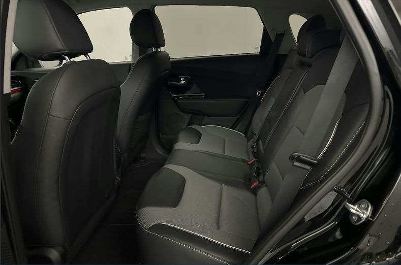 Продам Kia Niro 64 kw авто в дорозі 2021 года в Львове