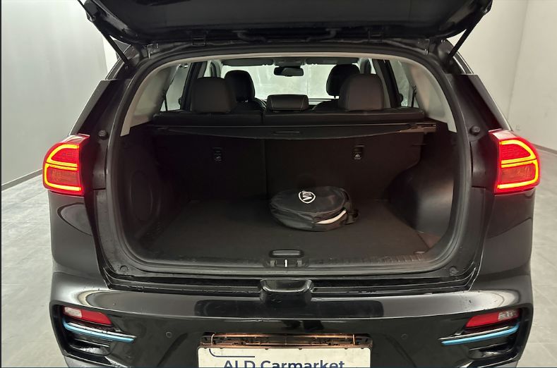 Продам Kia Niro 64 kw авто в дорозі 2021 года в Львове