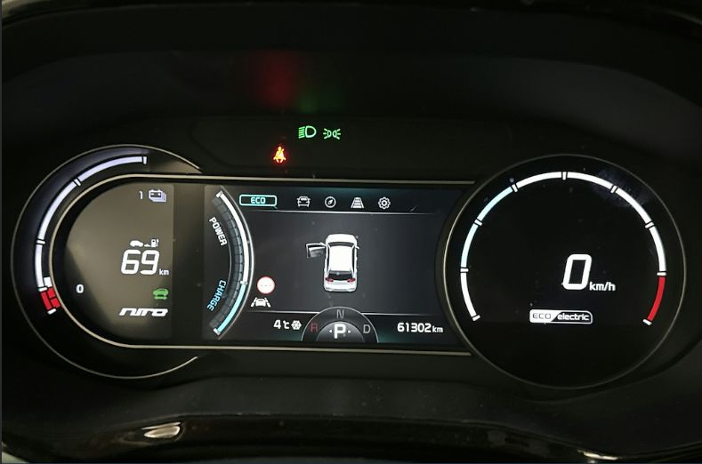Продам Kia Niro 64 kw авто в дорозі 2021 года в Львове
