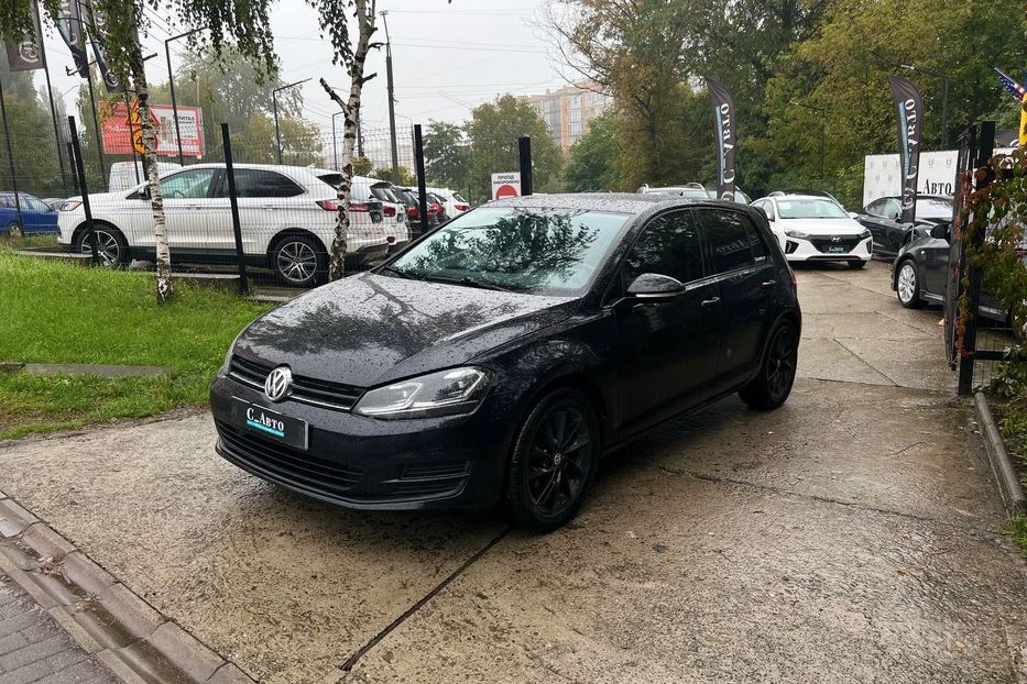 Продам Volkswagen Golf VII 2015 года в Черновцах