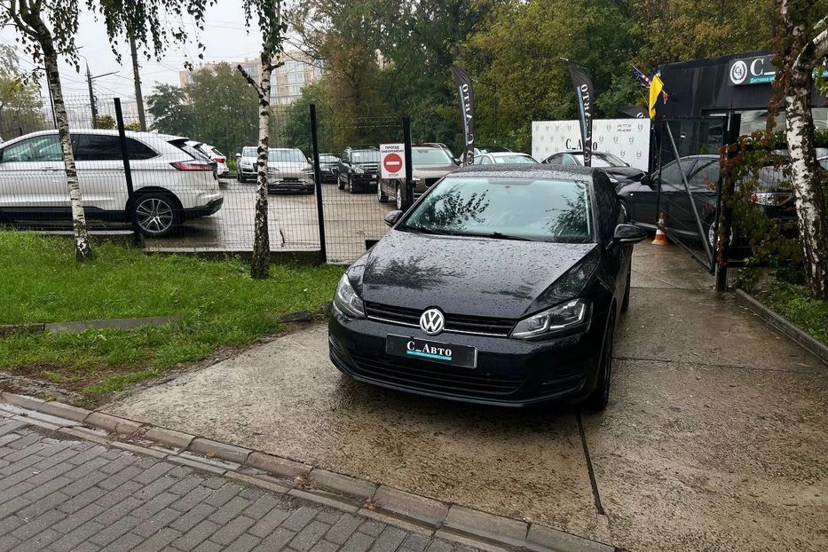 Продам Volkswagen Golf VII 2015 года в Черновцах