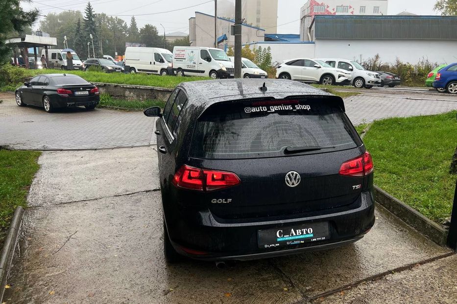 Продам Volkswagen Golf VII 2015 года в Черновцах