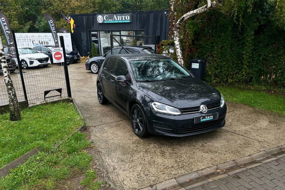 Продам Volkswagen Golf VII 2015 года в Черновцах