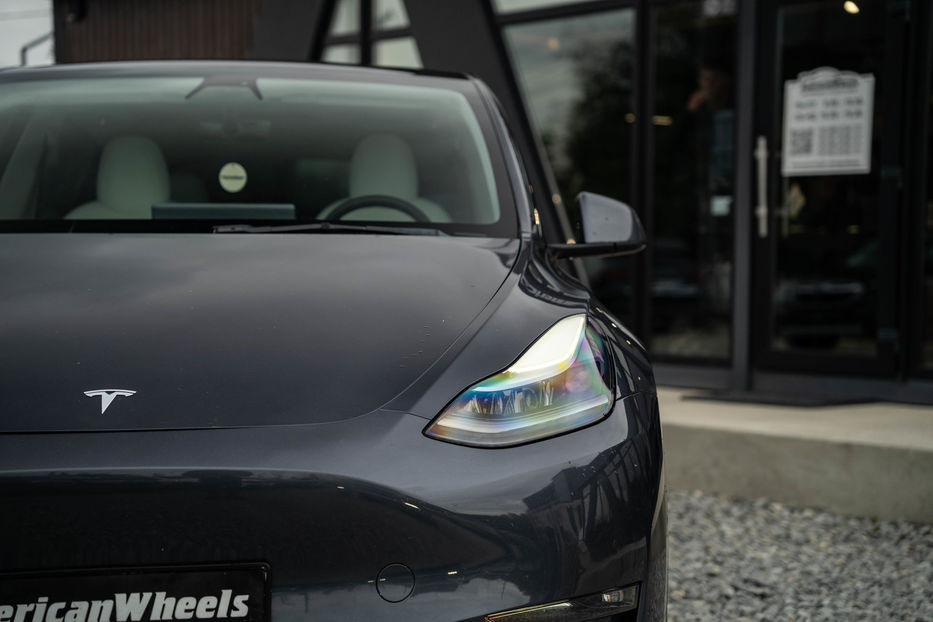 Продам Tesla Model Y Performance 2021 года в Черновцах