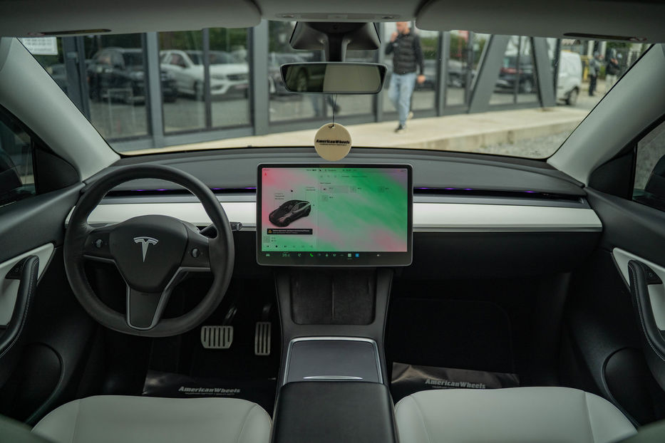 Продам Tesla Model Y Performance 2021 года в Черновцах