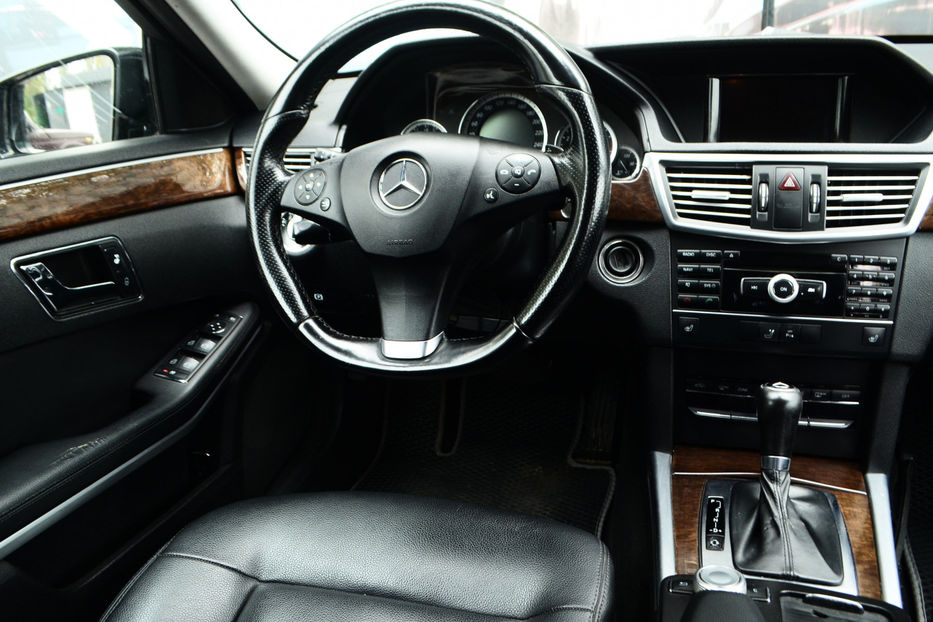 Продам Mercedes-Benz E-Class 2011 года в Киеве