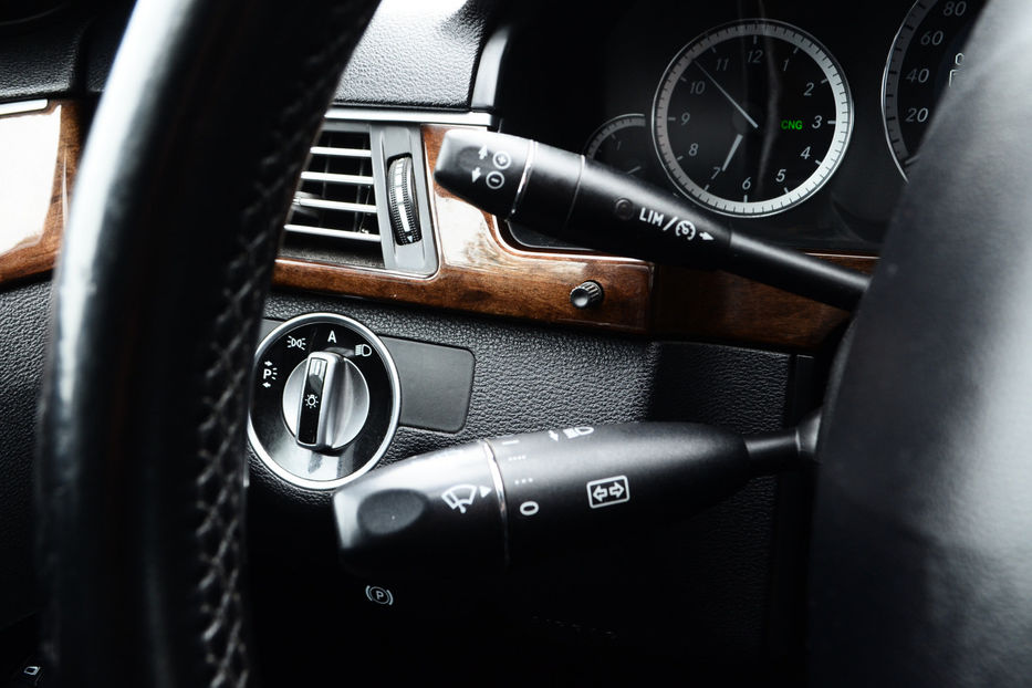 Продам Mercedes-Benz E-Class 2011 года в Киеве