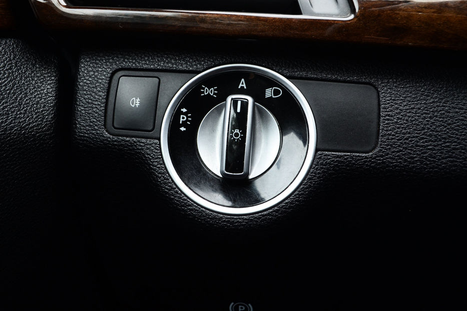 Продам Mercedes-Benz E-Class 2011 года в Киеве