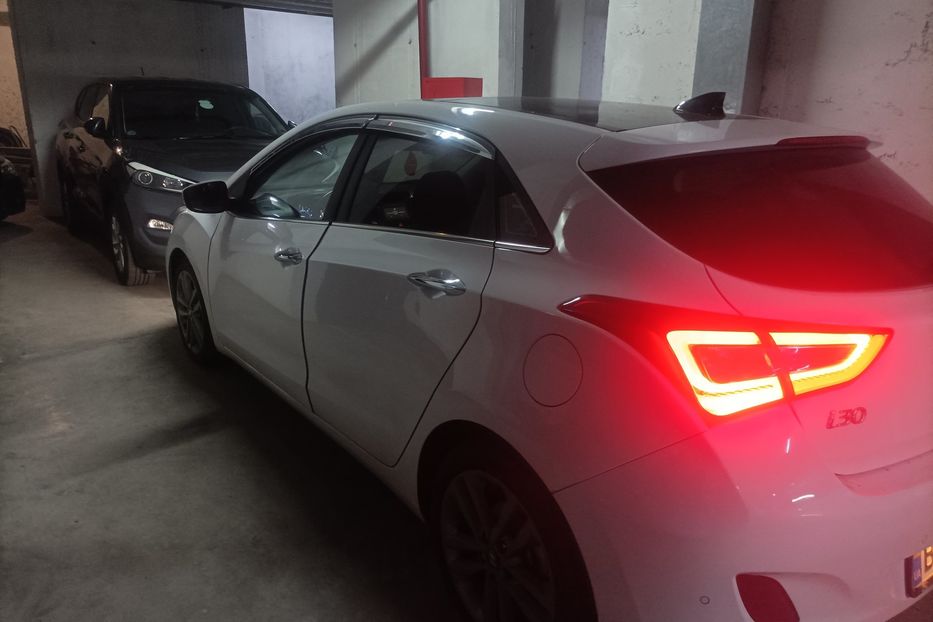 Продам Hyundai i30  корея 2015 года в Одессе